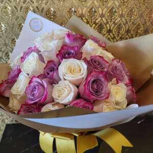 25 Rose bouquets premium edition