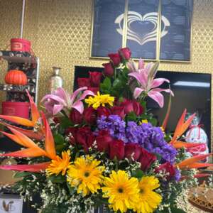 Tropical passsion Exquisite arrangement with 48 LARGE red roses